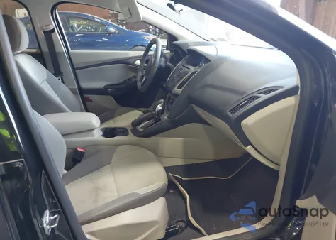 2014 Ford Focus Se z USA, uszkodzony, nr VIN 1FADP3K29EL358979